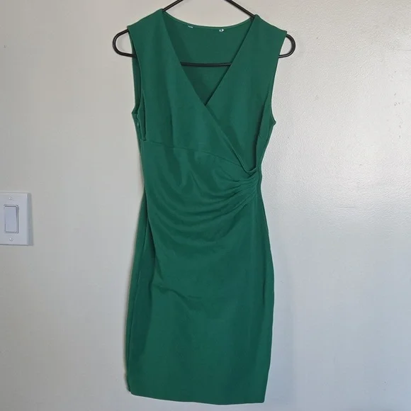 Diane Von Fursternberg Size S Elegant Green Dress Size P - Picture 2 of 7